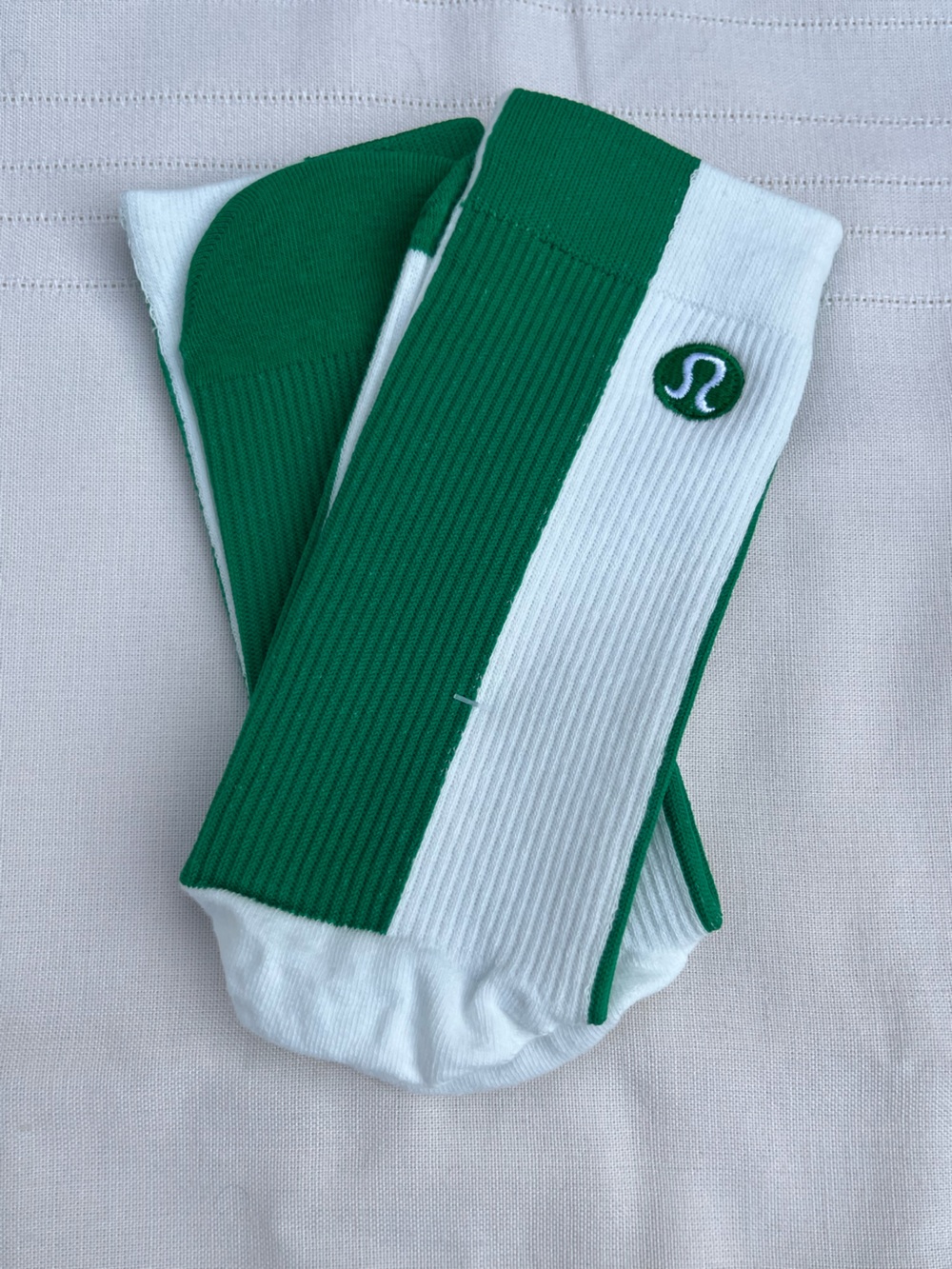 New lululemon Ribbed Crew Socks Green & White Athletic Crew Socks
